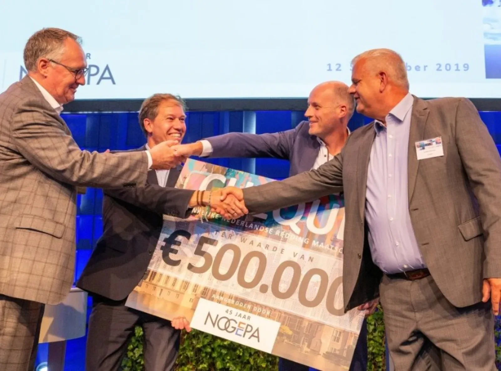 Nederlandse olie- en gassector blijft KNRM jaarlijks ondersteunen
