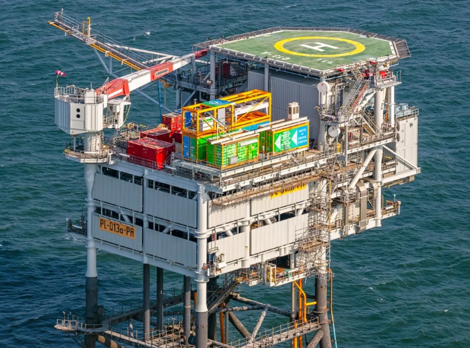 PosHYdon: eerste productie groene waterstof op operationeel Noordzeeplatform